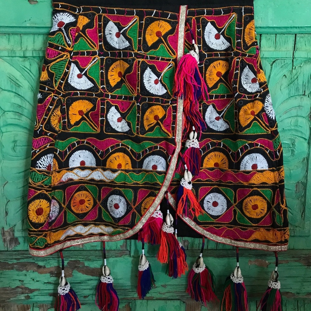 Black Indie Tassel Skirt